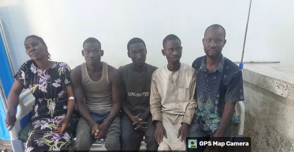 The escaped travellers
